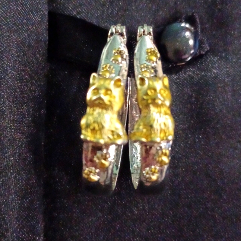 The Bradford Exchange Silver / 24K Gold CATS Fill A Heart With Love Earrings